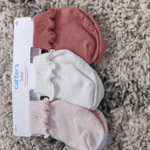 Carter's Baby girl fleece bundle - Picture 4 of 4